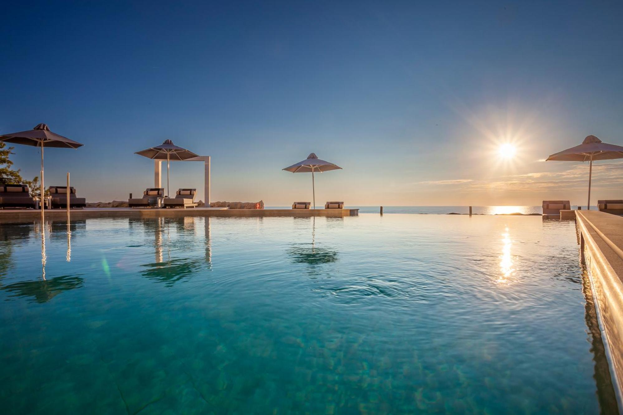 Akrotiri Olympus Luxury Suites - Adults Only 플라카 리토코로우 외부 사진