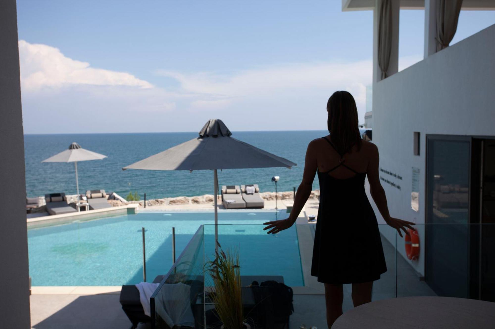 Akrotiri Olympus Luxury Suites - Adults Only 플라카 리토코로우 외부 사진