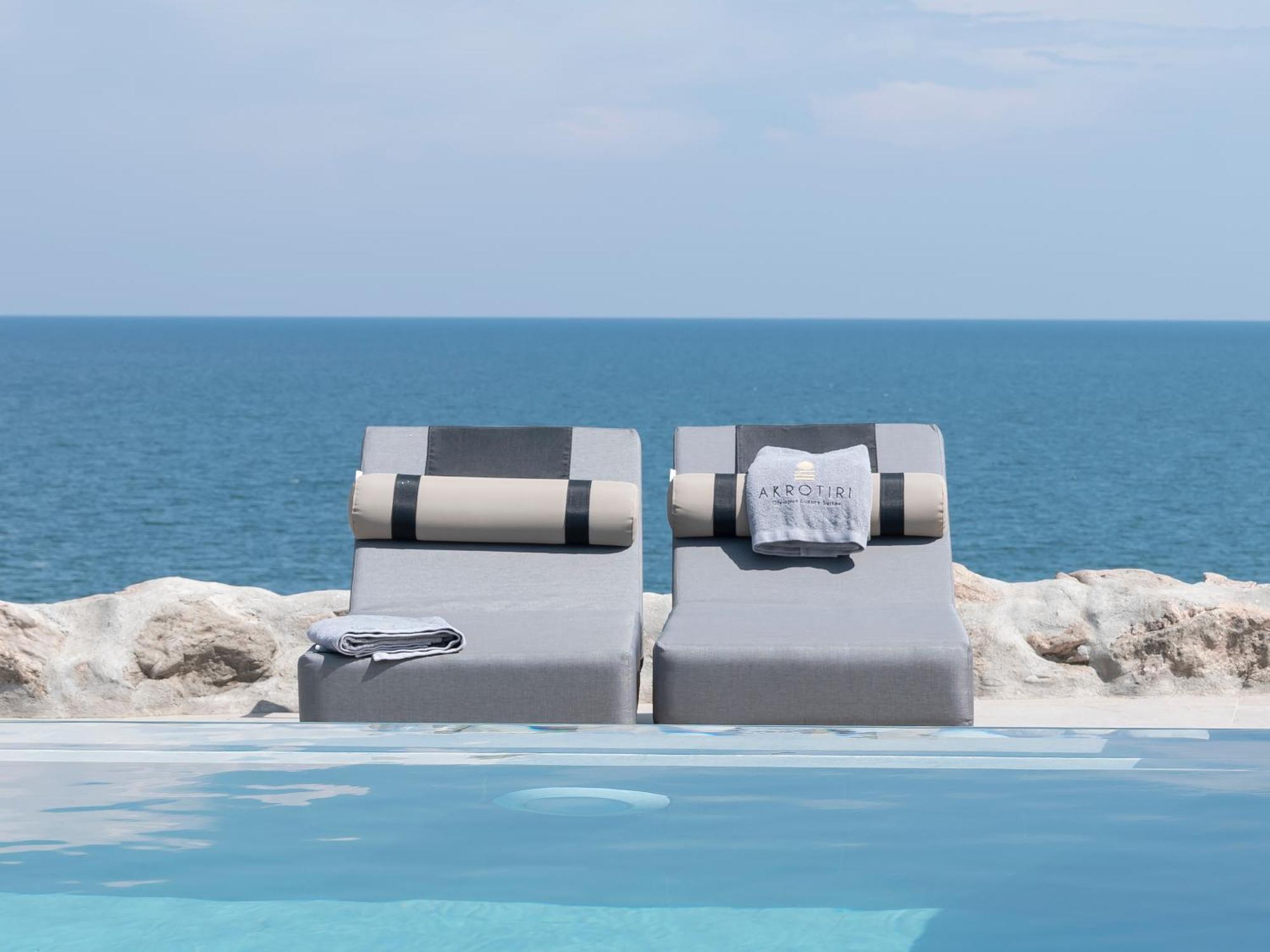 Akrotiri Olympus Luxury Suites - Adults Only 플라카 리토코로우 외부 사진